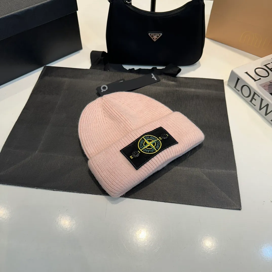 P60 Trendy brand Stone Island STONE classic popular cashmere wool knitted hat New autumn and winter cashmere woolen hat, men and women cold hat, Little Red Riding Hood popular style